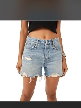 We The Free Size 25 Light Wash Distressed Denim Shorts